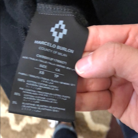 sweatshirt - Picture 5 of 6